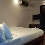 Fluorescent By Bizzgrow Hotels-Viman Nagar