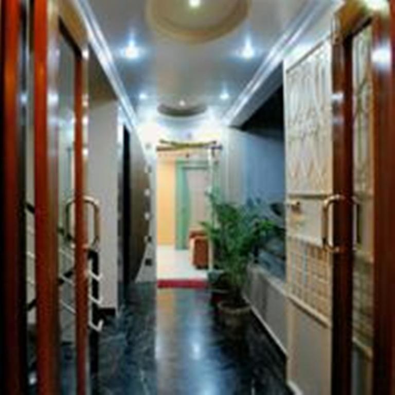 Fluorescent By Bizzgrow Hotels-viman Nagar Hotel